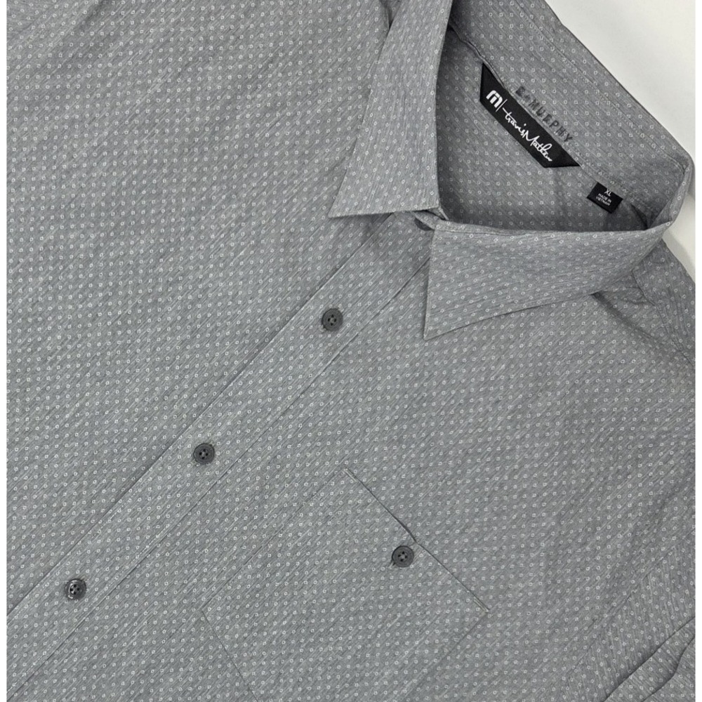 Travis Mathew Button Up Short Sleeve Shirt Men's Size XL Gray Geometric AOP